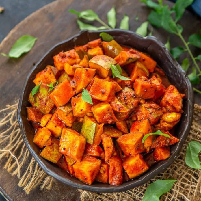 Aam Ka Achaar Recipe