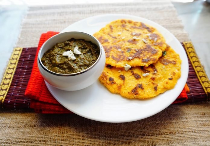 Sarso Ka Saag Aur Makki Roti