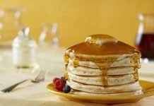 How To Make The Easiest Pancakes How To Make the Easiest Pancakes