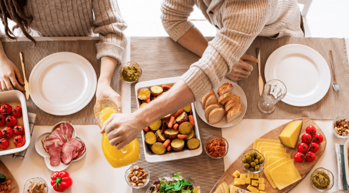 10 Foods to Eat Late at Night 10 foods to eat late at night