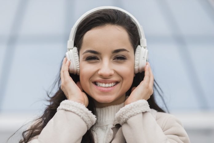 Noise-Cancelling Headphones